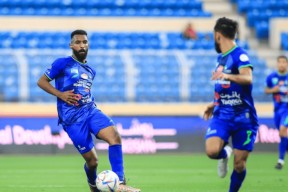 kaiyun网站-包含今夜亚冠焦点战，毕尔巴鄂竞技防线松动，话题不断，团队化学反应显著的词条