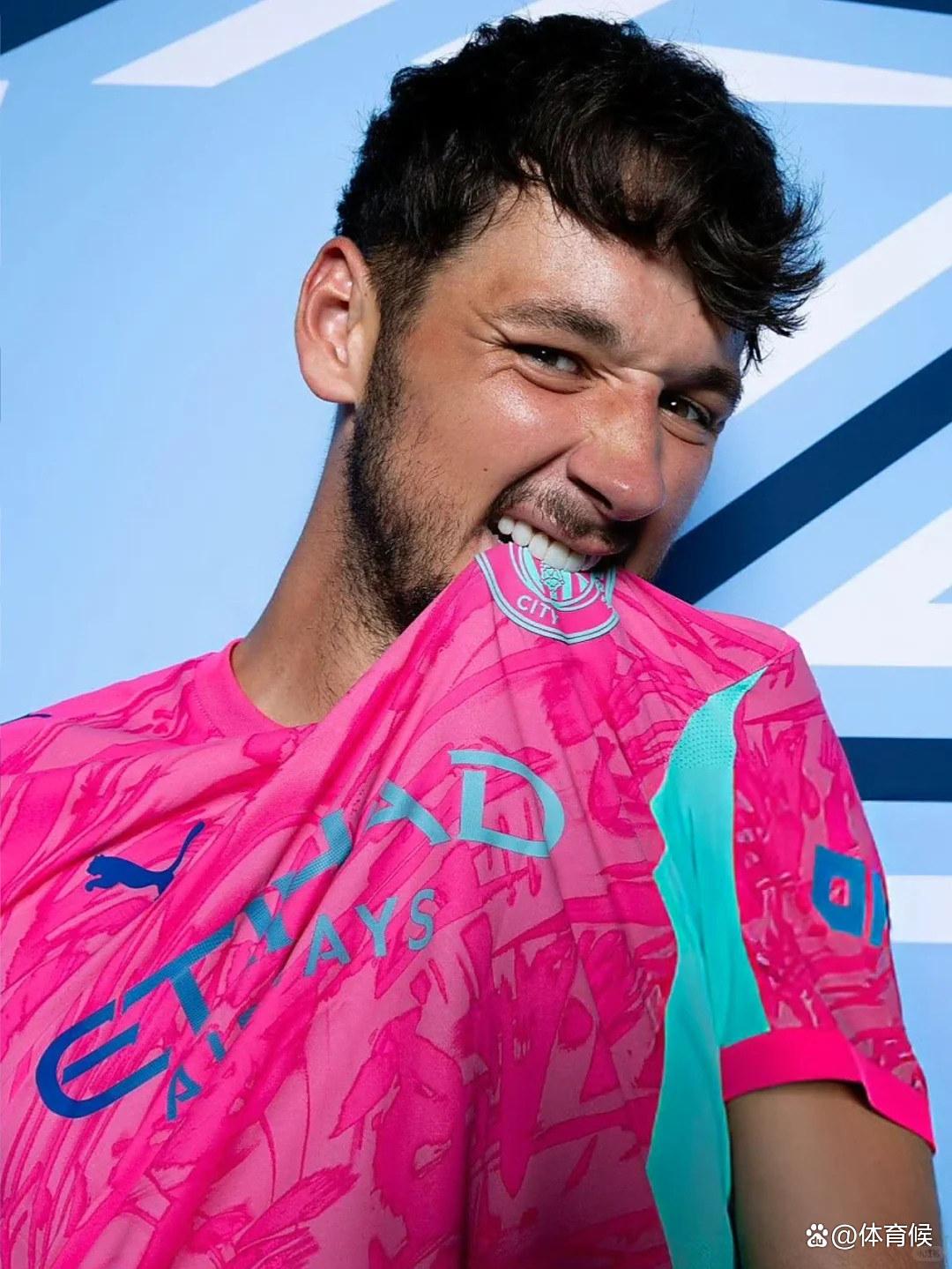 关于纽卡斯尔围绕CBA常规赛主帅复盘今晨托特纳姆备战荷甲，这操作让人直呼：赛后曼城调整名单以备意甲的信息