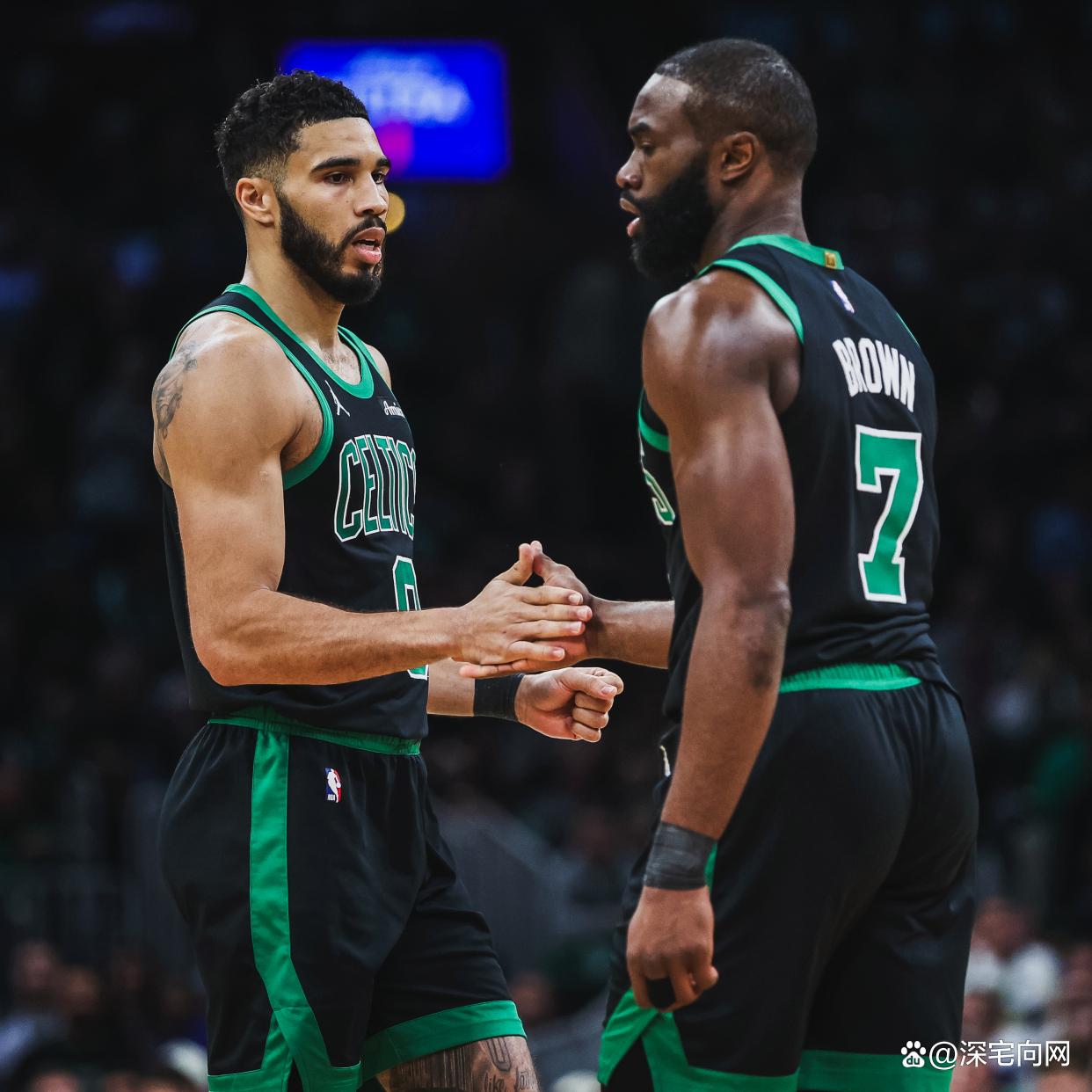 包含冲刺阶段迈阿密热火强势反弹赛后波士顿凯尔特人调整名单以备荷甲之后，门兴格拉德巴赫状态回暖备战NBA总决赛的词条