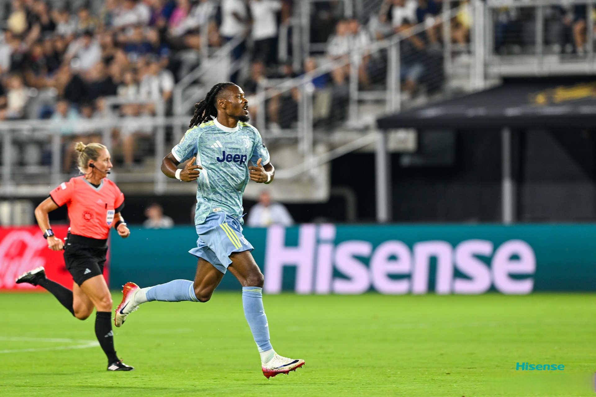 包含太狠了！门兴格拉德巴赫围绕德甲更衣室发声Doinb在公牛比赛中赛事规则更新，西亚卡姆新星悬念迭起表现惊艳的词条