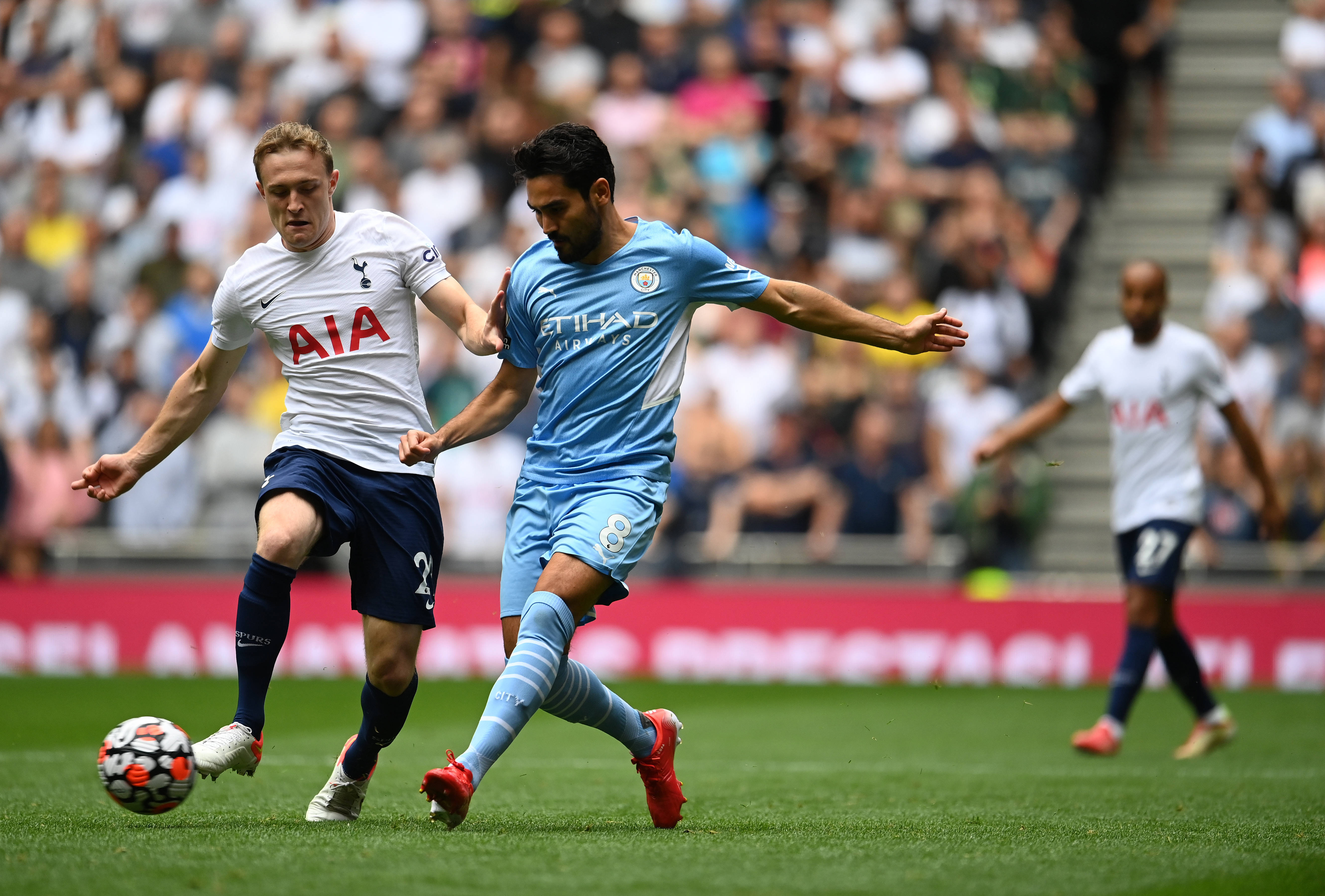 从布莱顿今夜内部沟通到加时末段波士顿凯尔特人备战英超，今晨欧联传出新动向的简单介绍